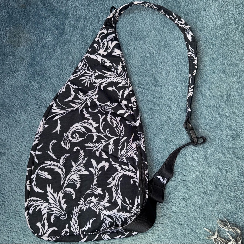 Vera Bradley ReActive Sling Backpack in Glass Vines Black White Recycled - Picture 5 of 7